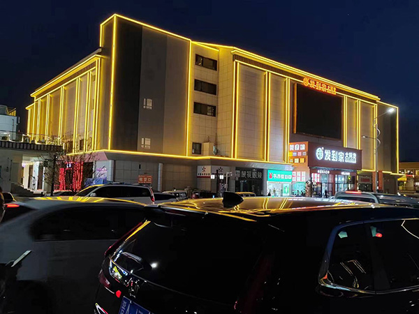 布尔津楼体亮化