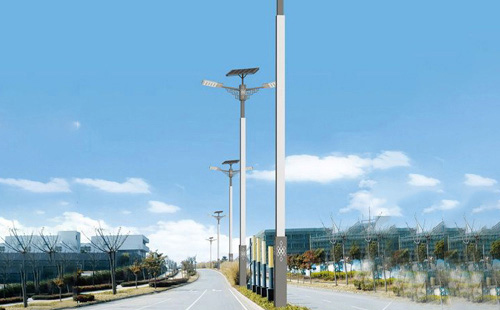 充放电检测实战：布尔津太阳能路灯运维笔记——零成本判断电池健康与光伏效能